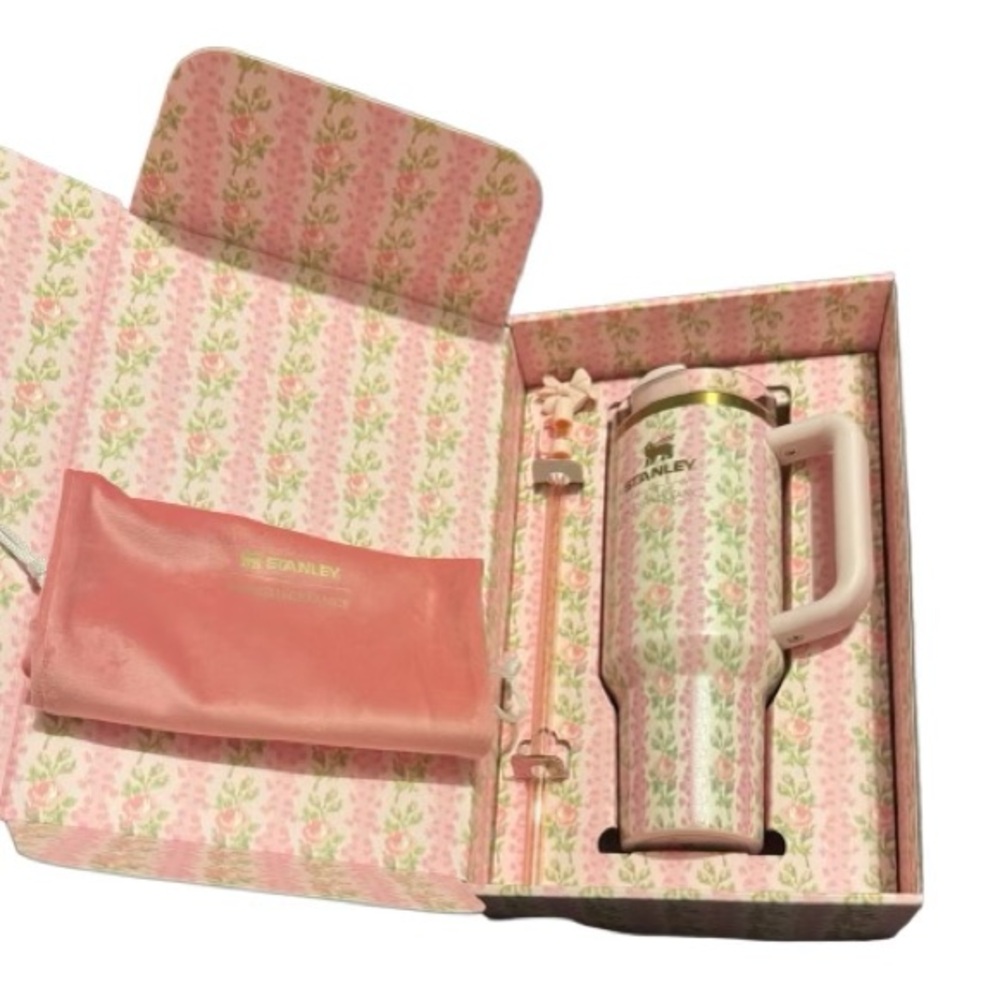 [Unopened NWT] Stanley x LoveShackFancy Quencher | 40 OZ - Blooming Heirloom